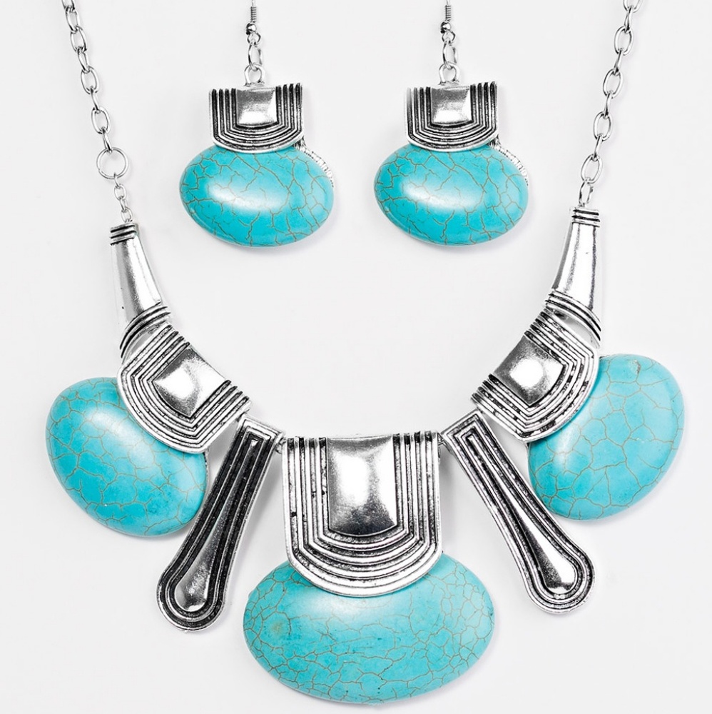 Necklace and maching earings